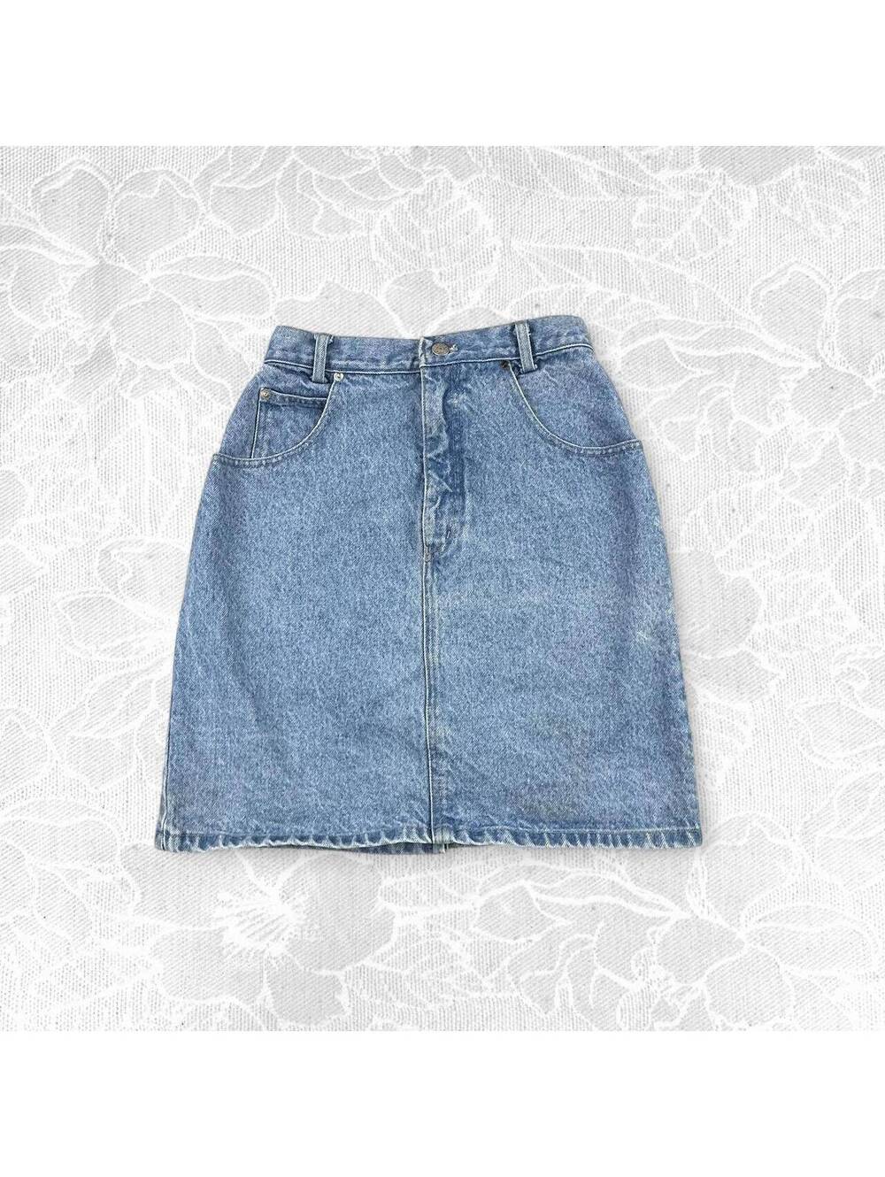 Mixed Blues Vintage 90's Light Blue Denim High Waisted Mini Skirt - Size 7